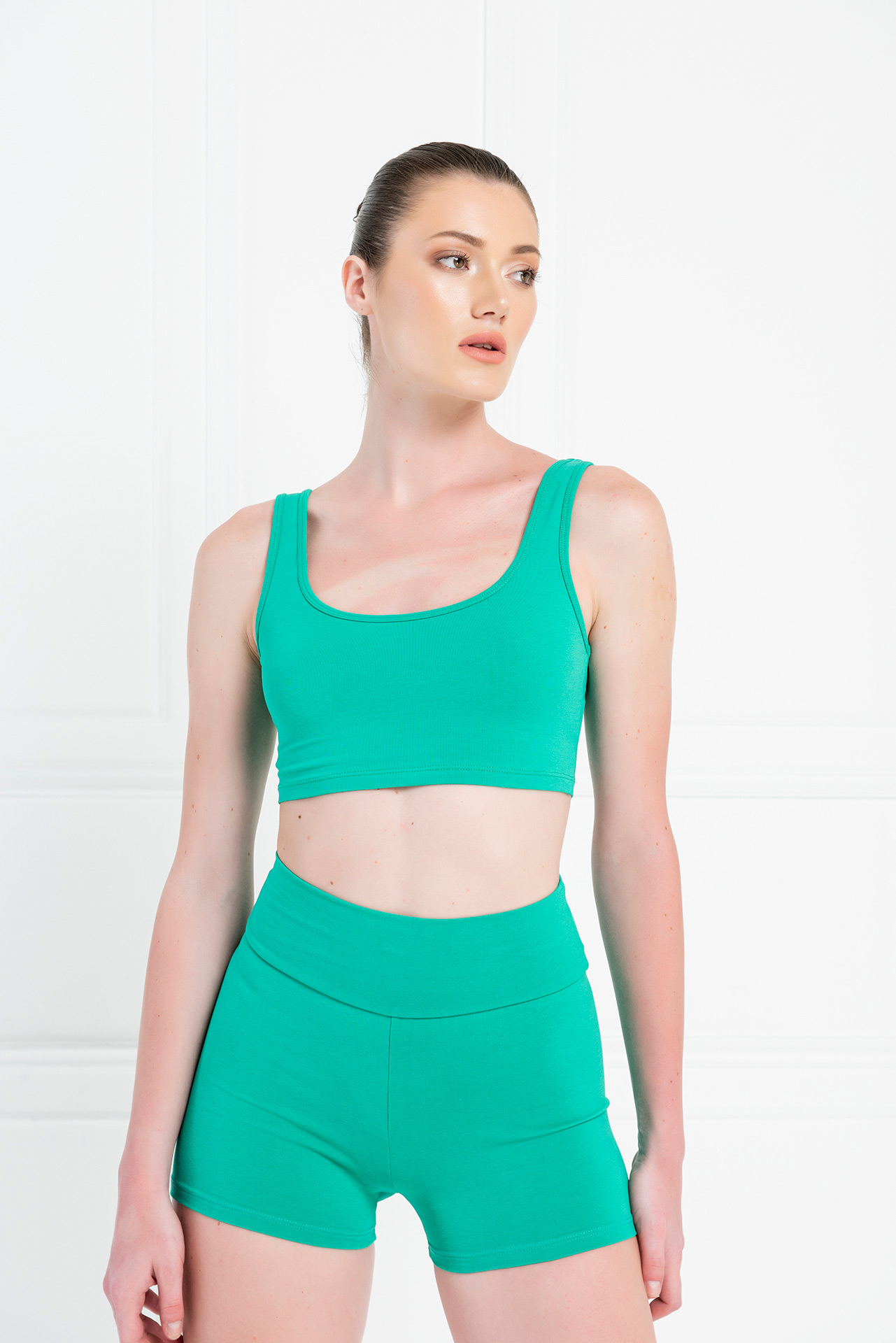 LIGHT GREEN