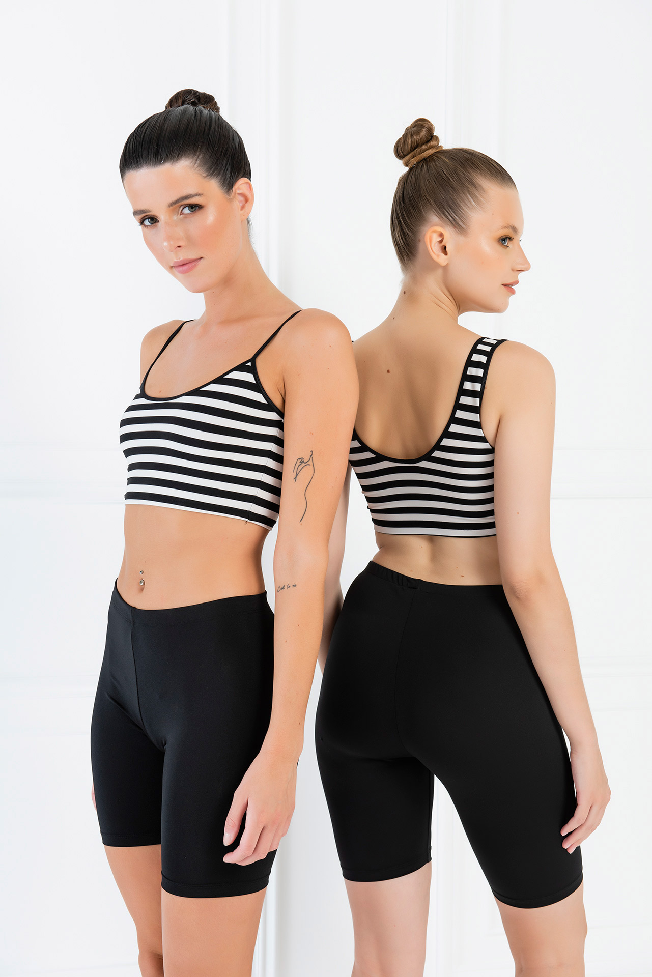 Siyah Offwhite Çizgili Askılı Crop