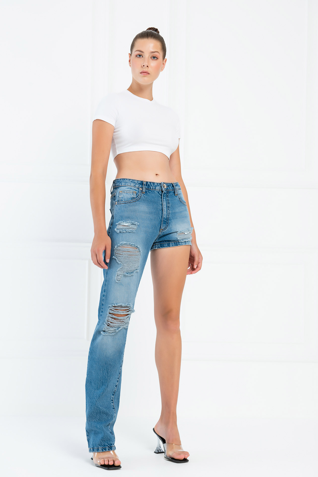 One-Leg Blue Jeans | Kikiriki