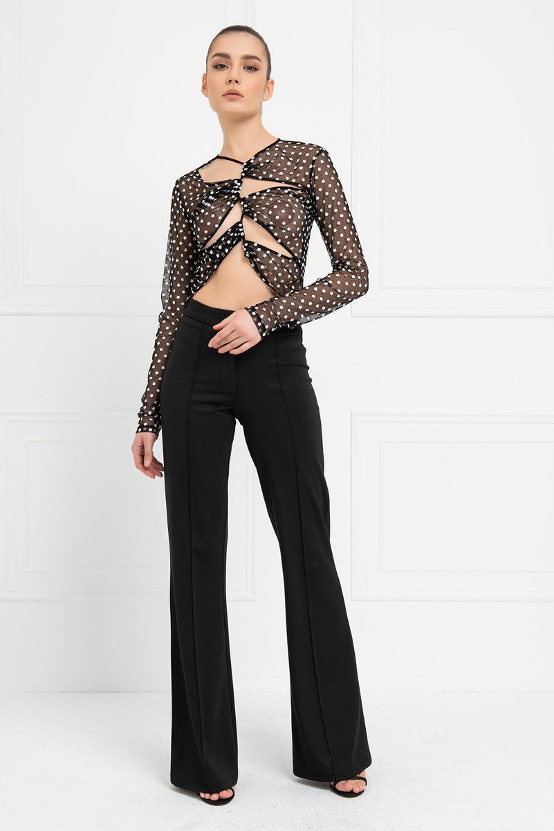 Siyah Önü Çapraz Detaylı Desenli Tül Bluz