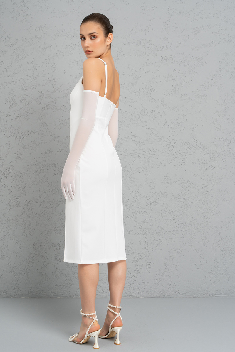 Off white Yırtmaç Detaylı Eldivenli Elbise