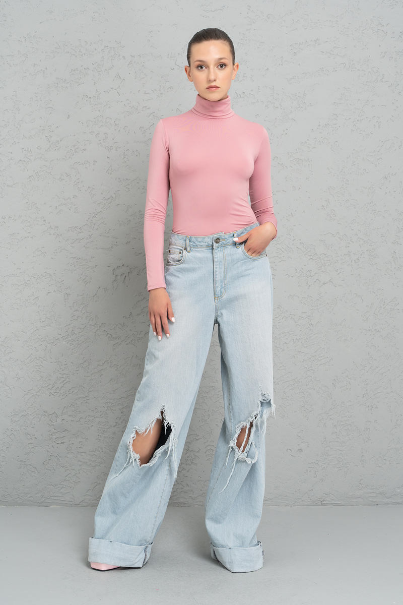 Uzun Kollu Dar Kesim Boğazlı Light Rose Bluz