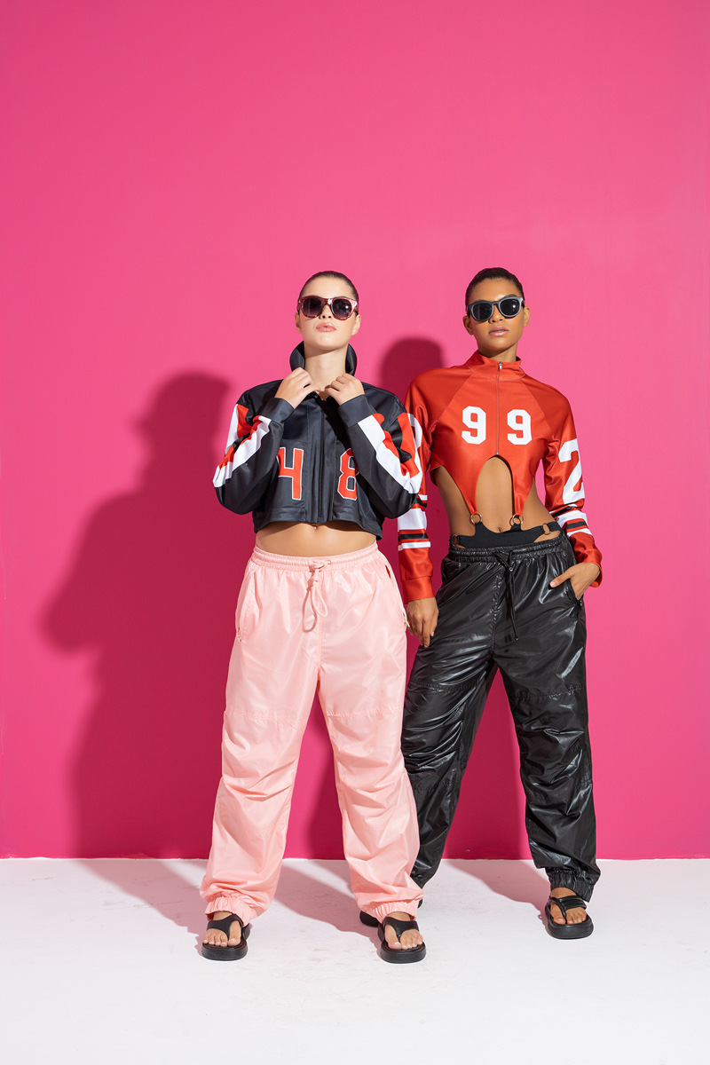 Siyah Cepli Yağmurluk Eşofman Altı