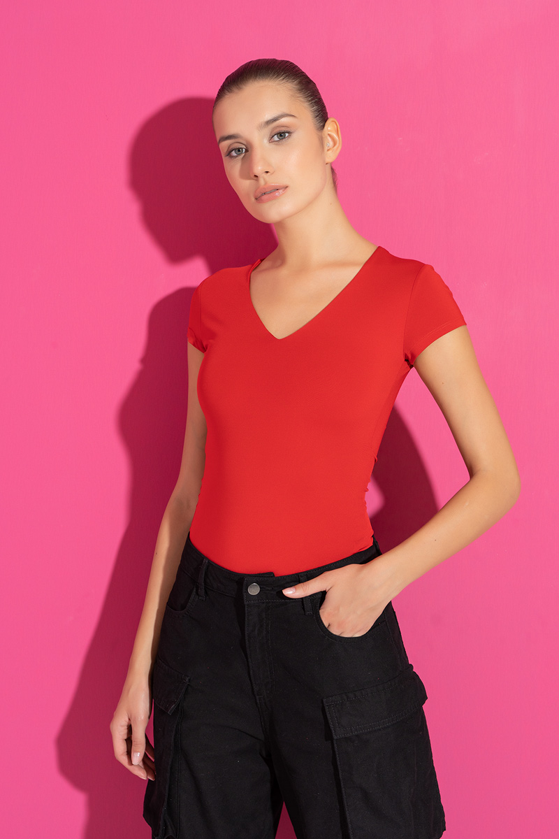 Basic V Neck Top in Red