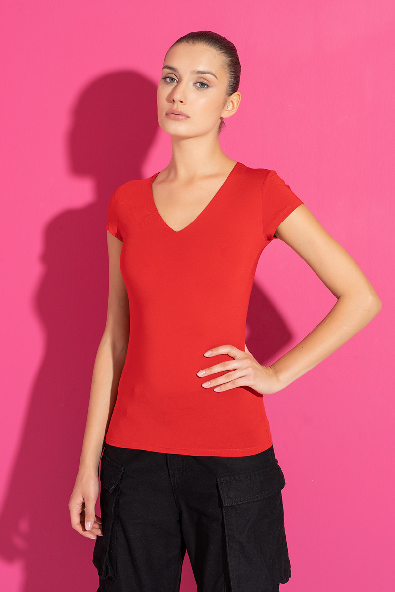 Basic V Neck Top in Red