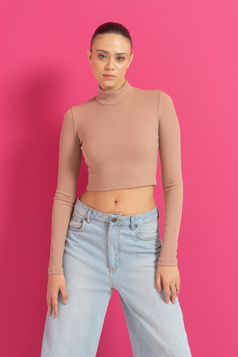 Caramel Ribbed Turtleneck Crop Top