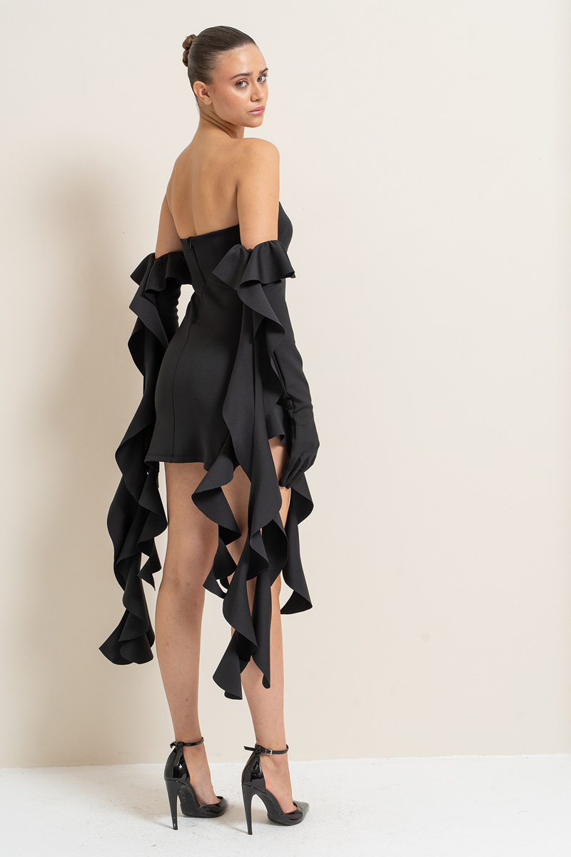 Siyah Eldivenli Volanlı Straplez Elbise