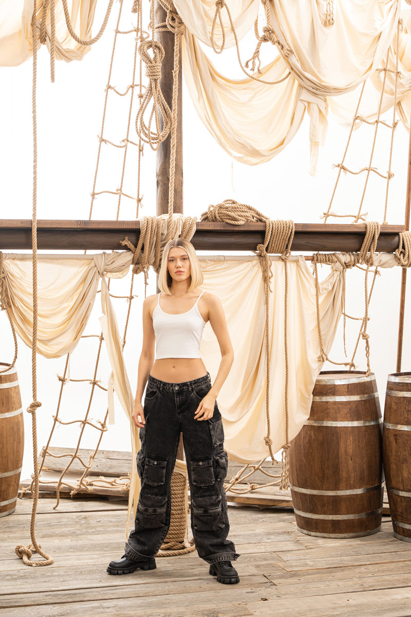 Offwhite Cropped Cami