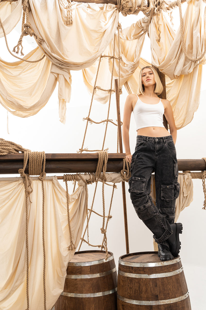 Offwhite Cropped Cami