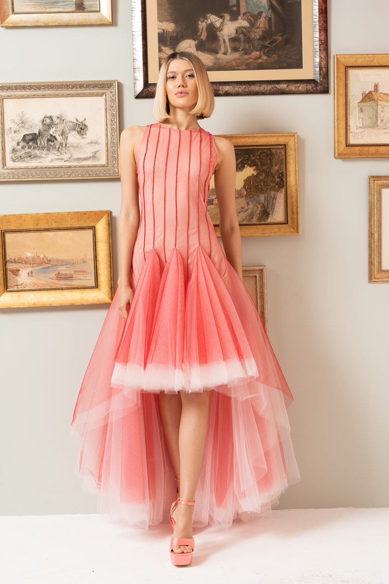 RED & BEİGE Önü Kısa Arkası Uzun Kolsuz Tül Elbise