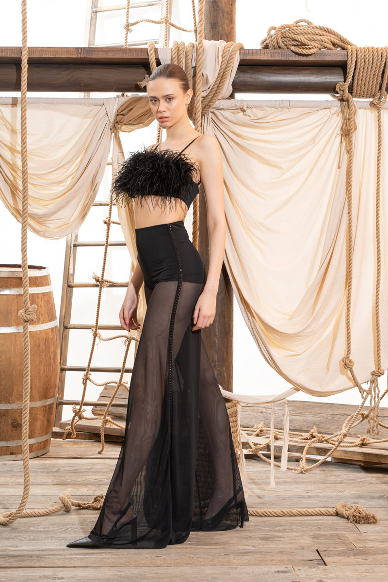 Siyah Askılı Tüylü Mini Büstiyer