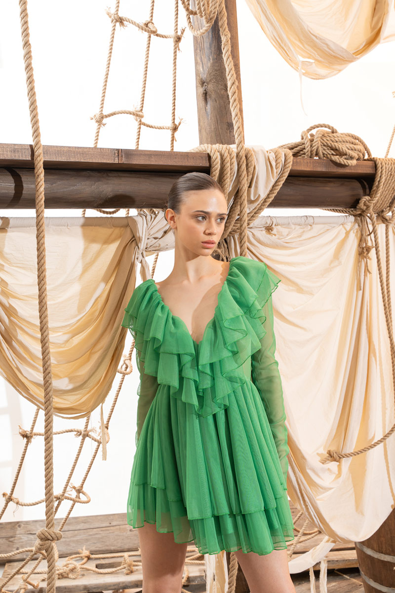 V Yaka Volanlı Kelly Green Mini Tül Elbise