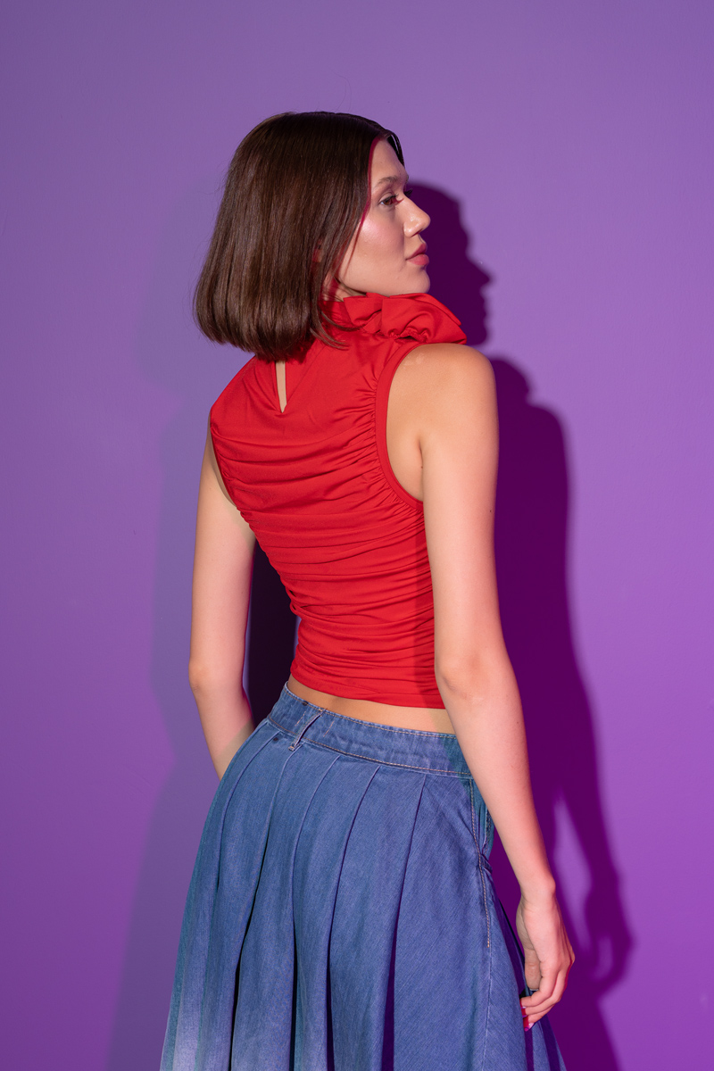 Kırmızı Gül Detaylı Büzgülü Bluz