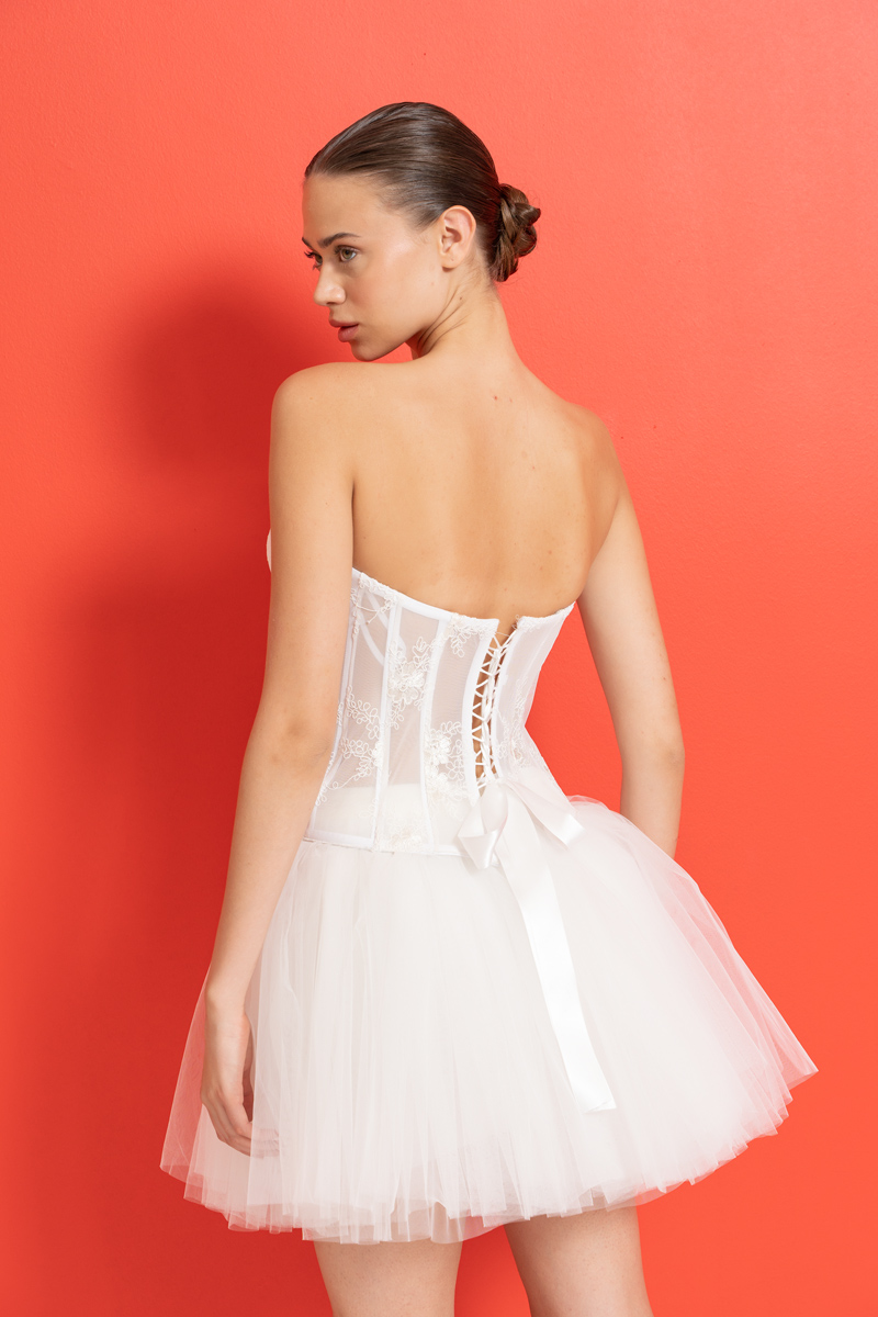 Off white Sırtı Çapraz Bağlamalı Güpürlü Büstiyer