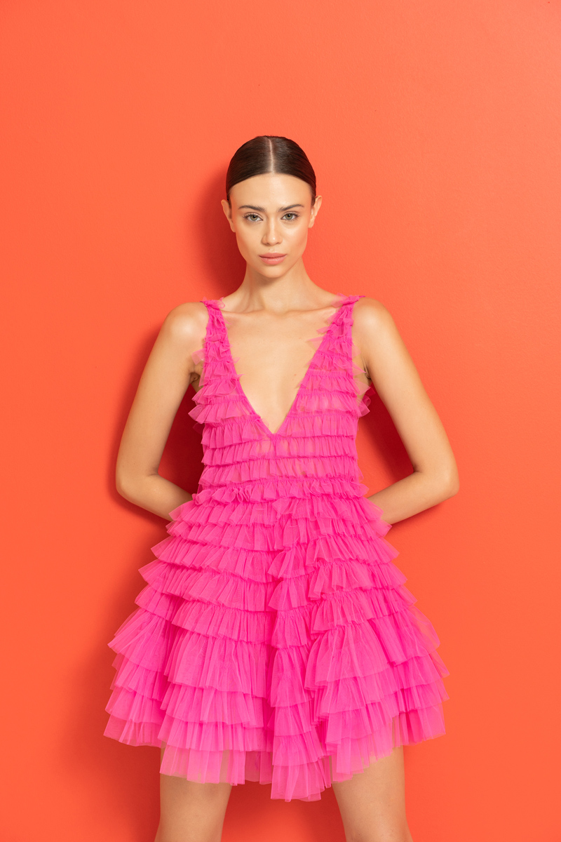 Dekolteli Fırfırlı Yeni Fuşya Mini Tül Elbise
