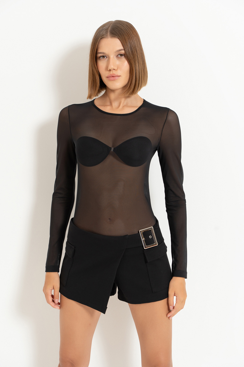 Siyah Kapaklı Şort