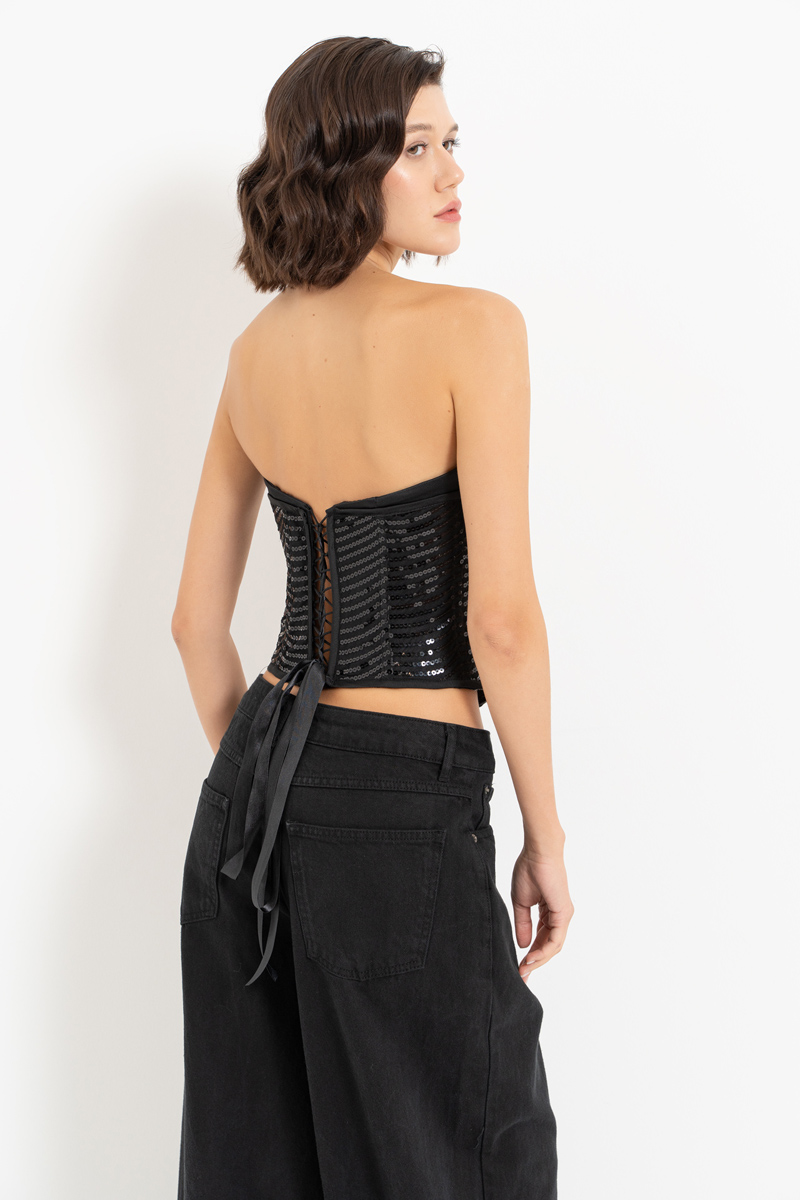 Siyah Pullu Kalp Yaka Büstiyer