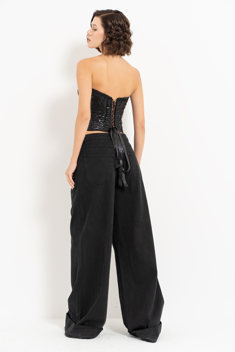 Siyah Pullu Kalp Yaka Büstiyer