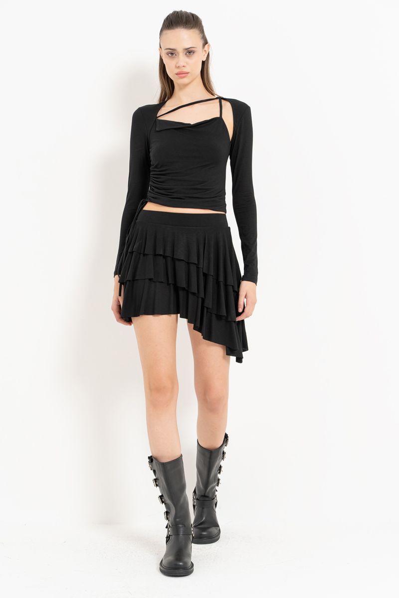 Siyah Askı Detaylı Uzun Kol Bluz & Mini Etek Takım