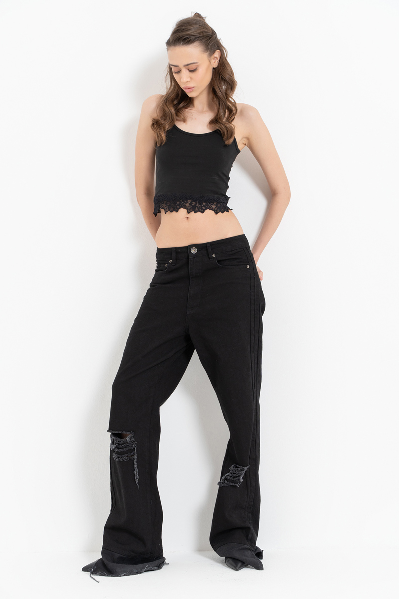 Black Lace-Hem Crop Cami