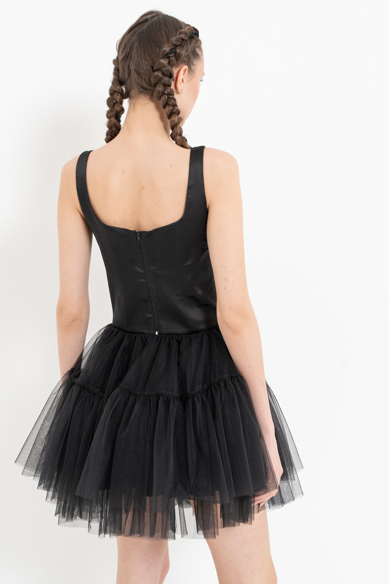 Siyah Kare Yaka Saten Büstiyer