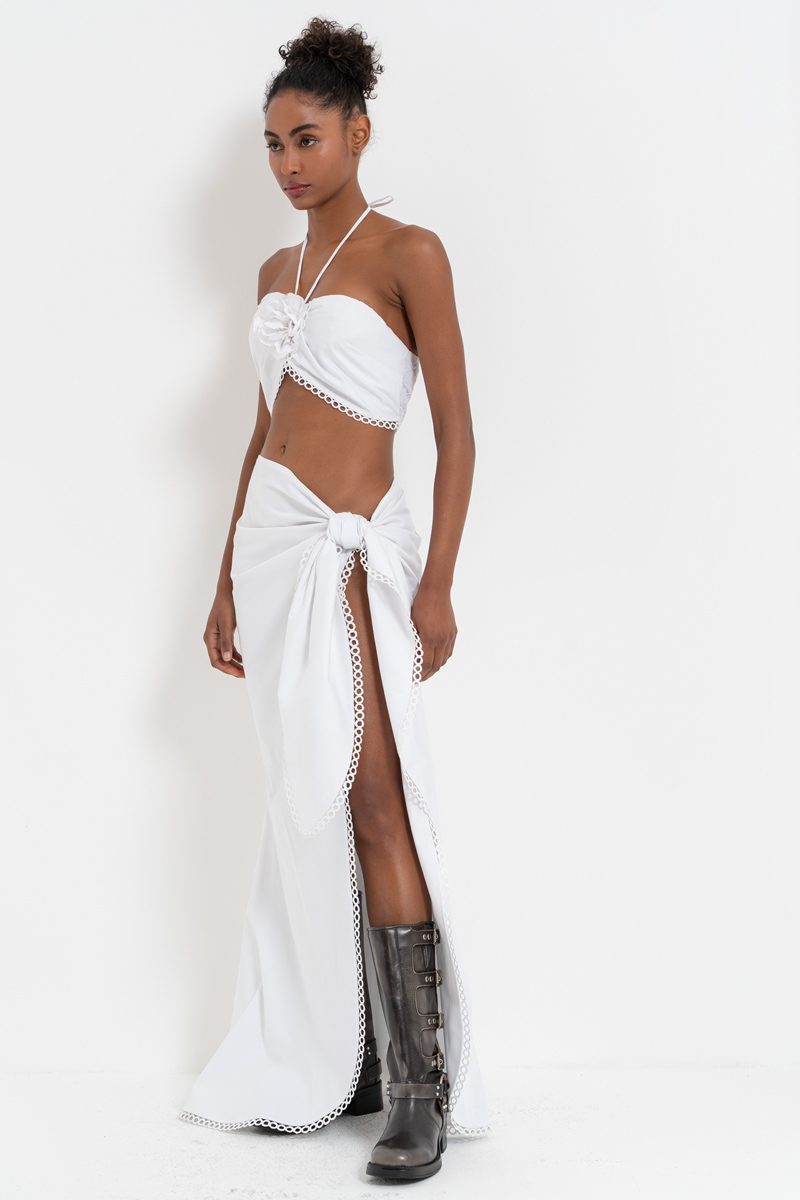 Off white Gül Detaylı Büstiyer & Bağlama Detaylı Etek Takım