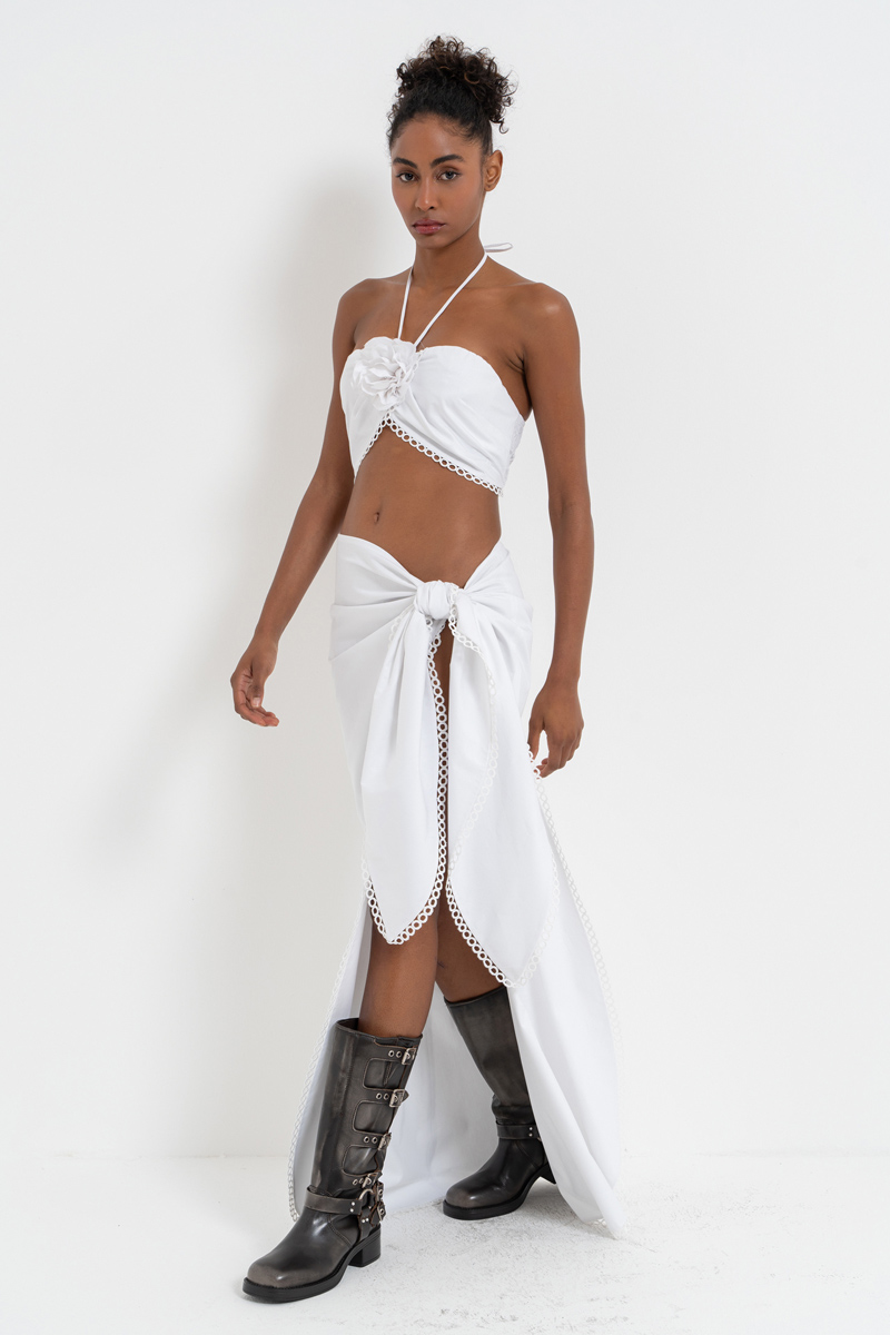 Off white Gül Detaylı Büstiyer & Bağlama Detaylı Etek Takım