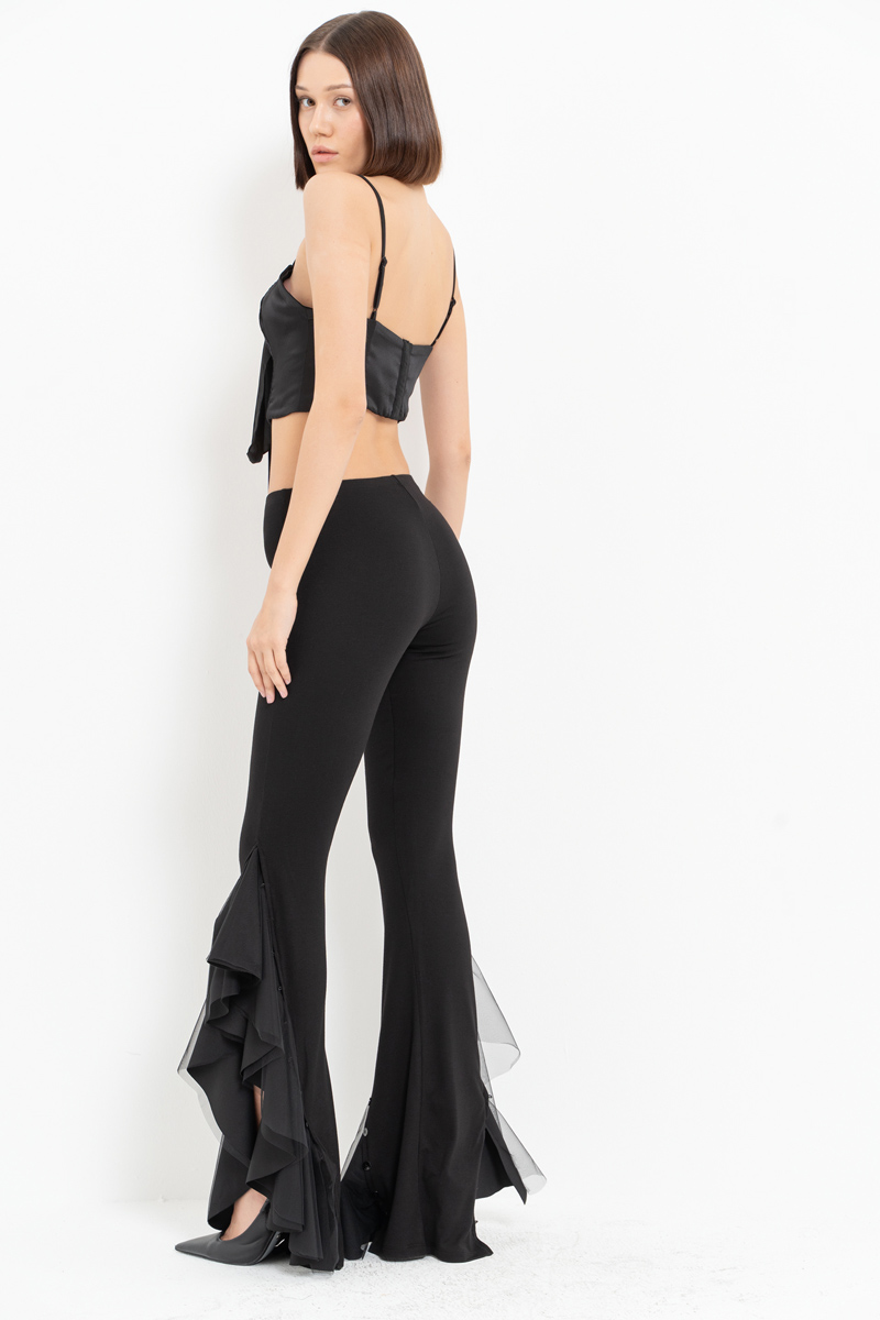 Siyah Bağcık Detaylı Askılı Büstiyer