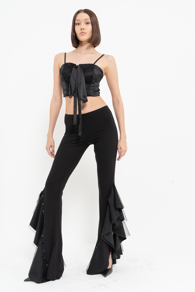 Siyah Bağcık Detaylı Askılı Büstiyer