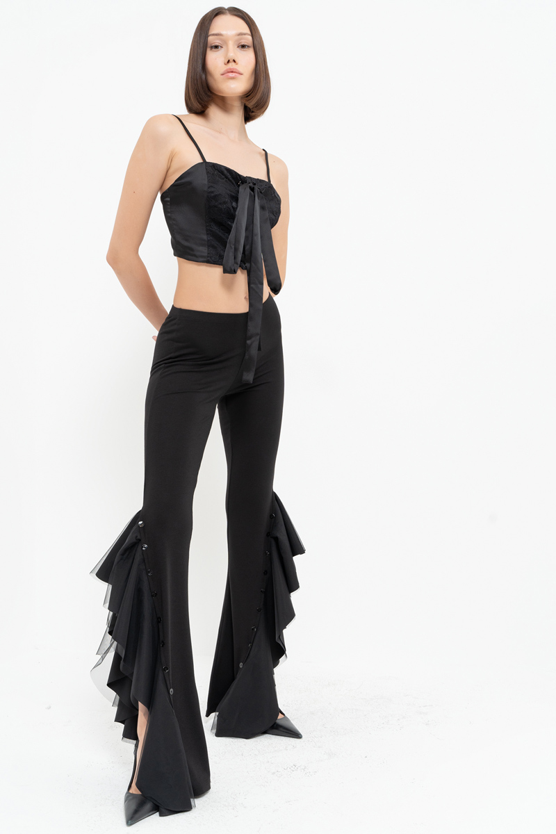 Siyah Bağcık Detaylı Askılı Büstiyer