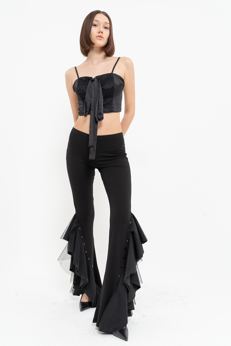 Siyah Bağcık Detaylı Askılı Büstiyer