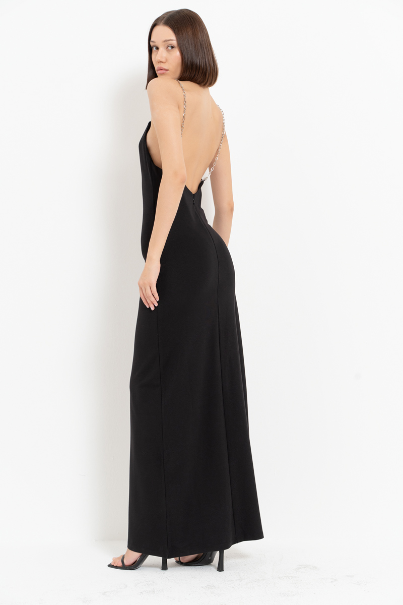 Siyah Zincir Askılı Yırtmaçlı Elbise