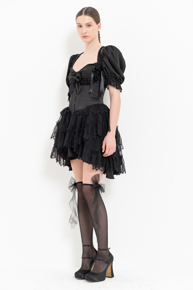 Siyah Korse Detaylı Saten Elbise