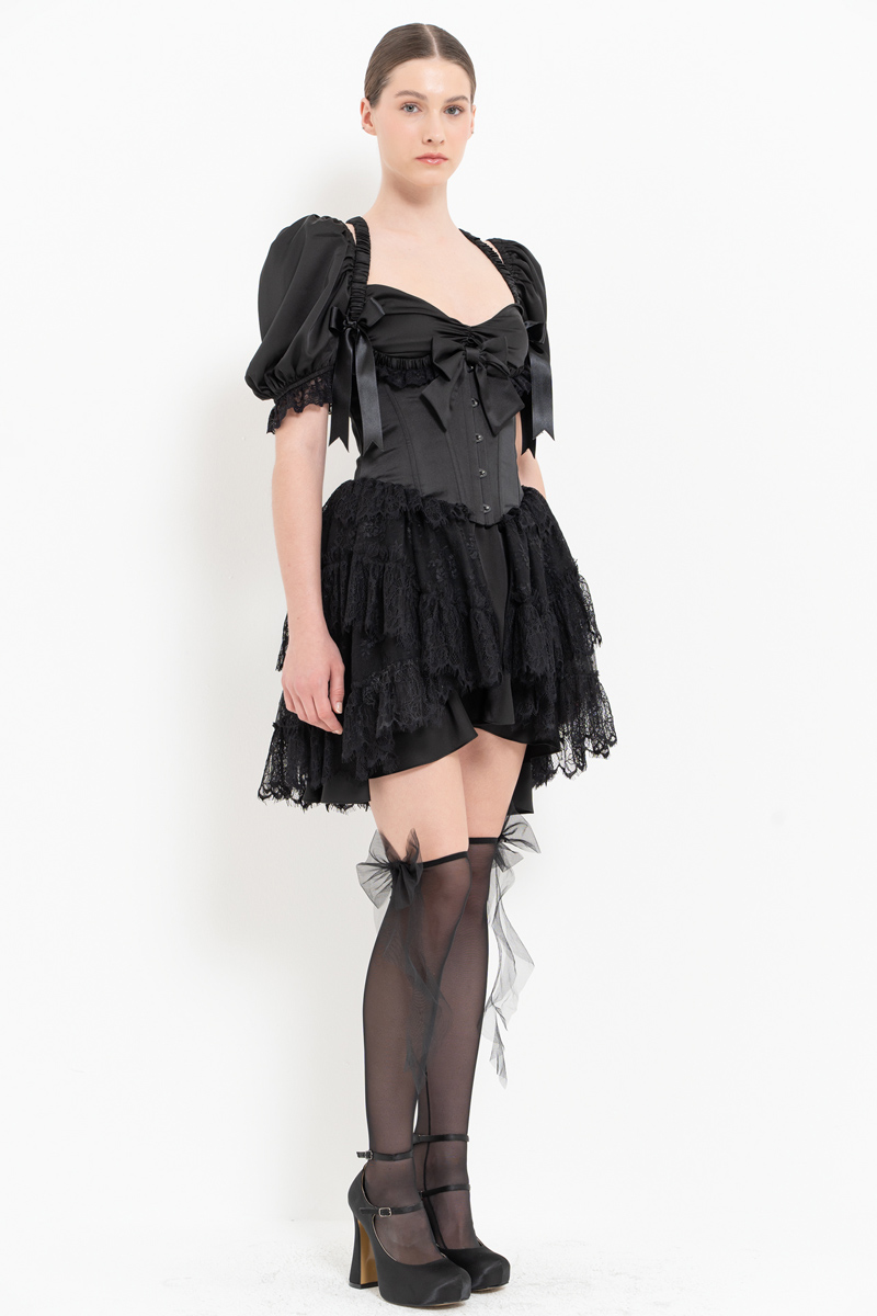 Siyah Korse Detaylı Saten Elbise