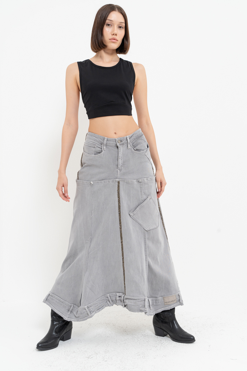 GRAY