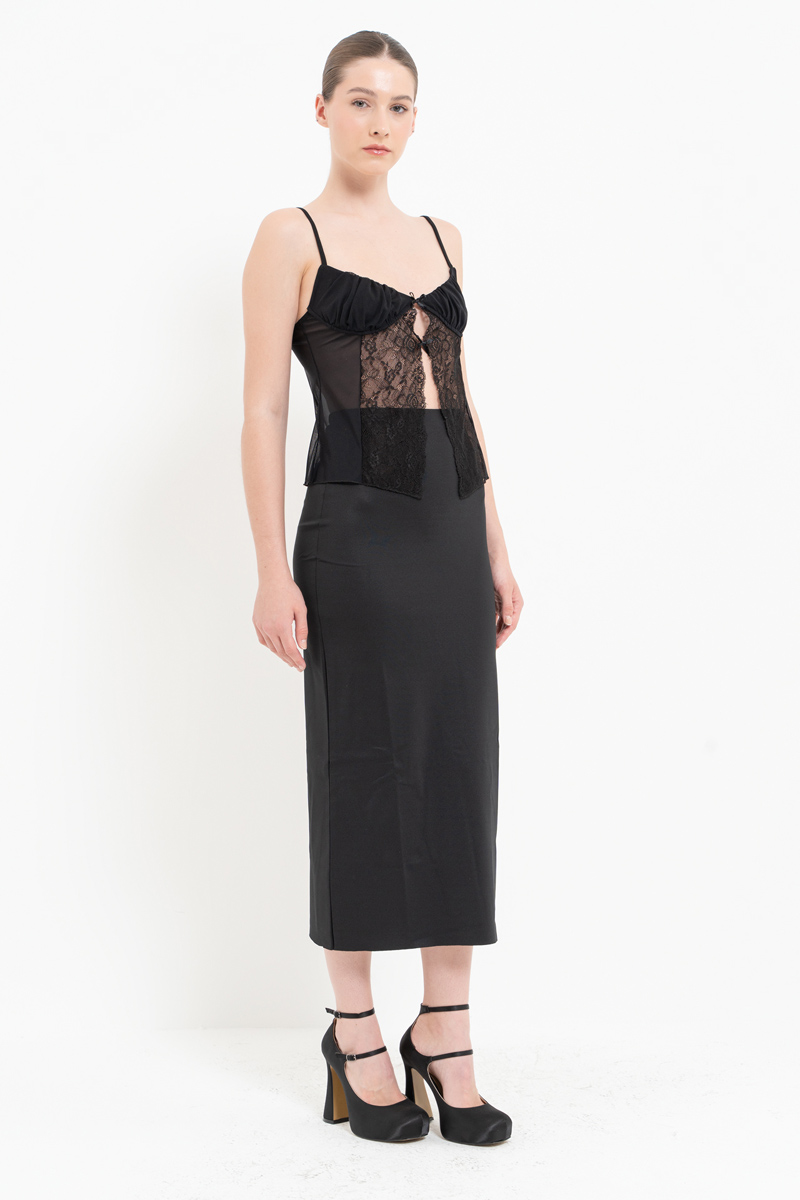 Siyah Askılı Dantelli Tül Bluz