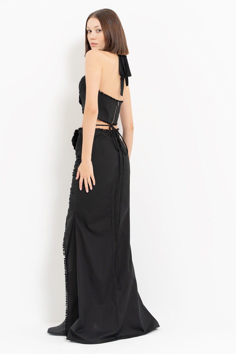 Siyah Gül Detaylı Bağlamalı Büstiyer & Etek Takım