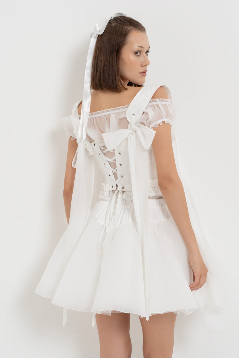 Off white Organze Bluzlu Balenli Korse & Tül Etek Takım