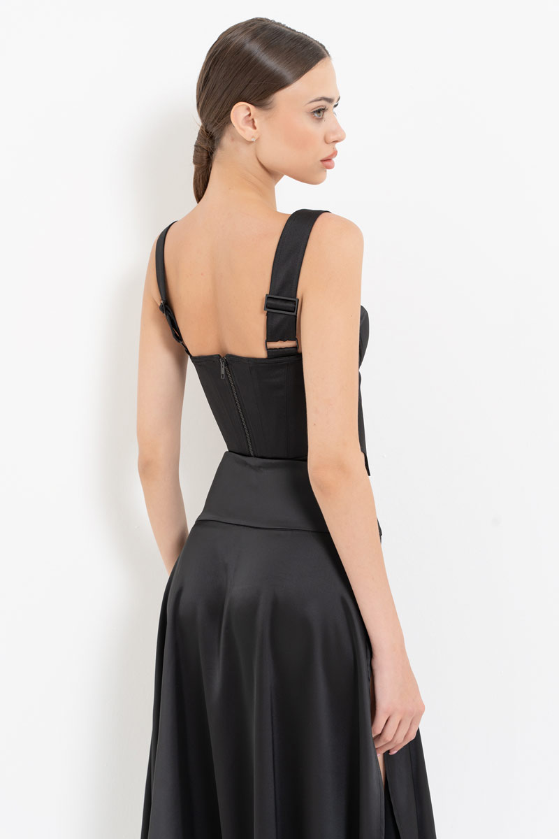 Siyah V Yaka Detaylı Büstiyer