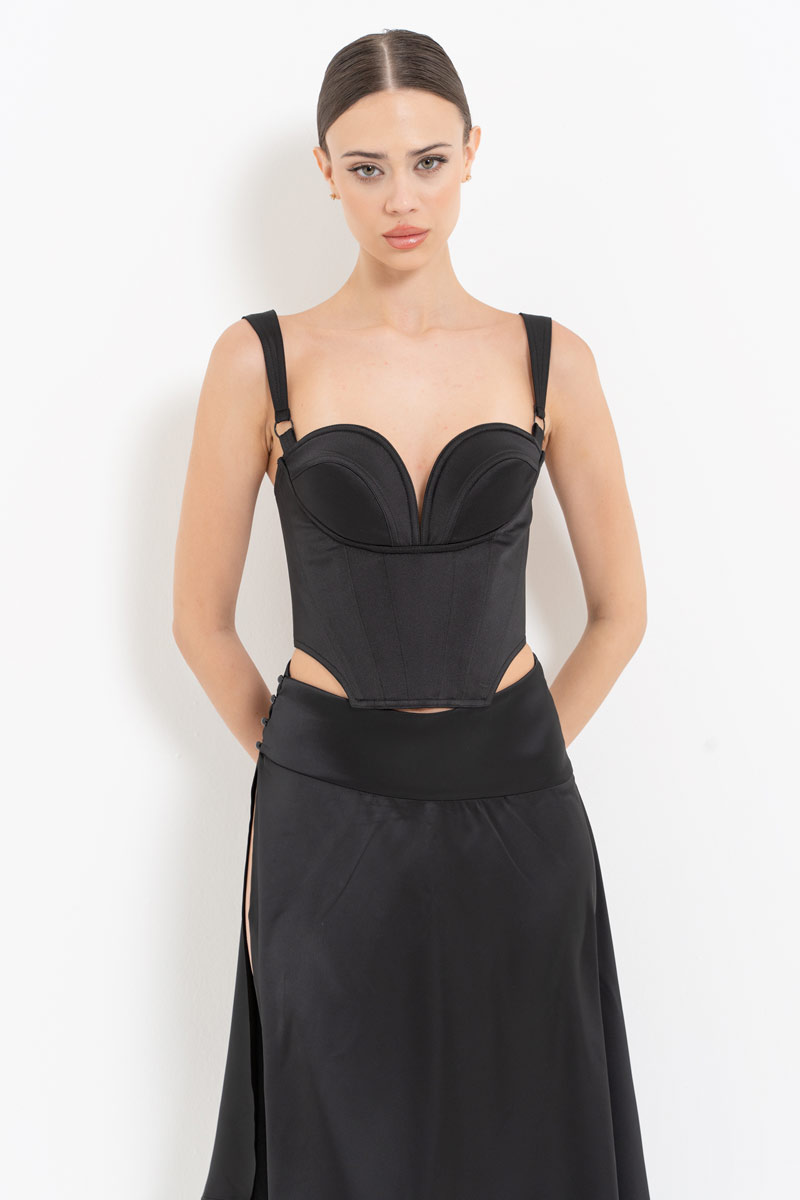 Siyah V Yaka Detaylı Büstiyer