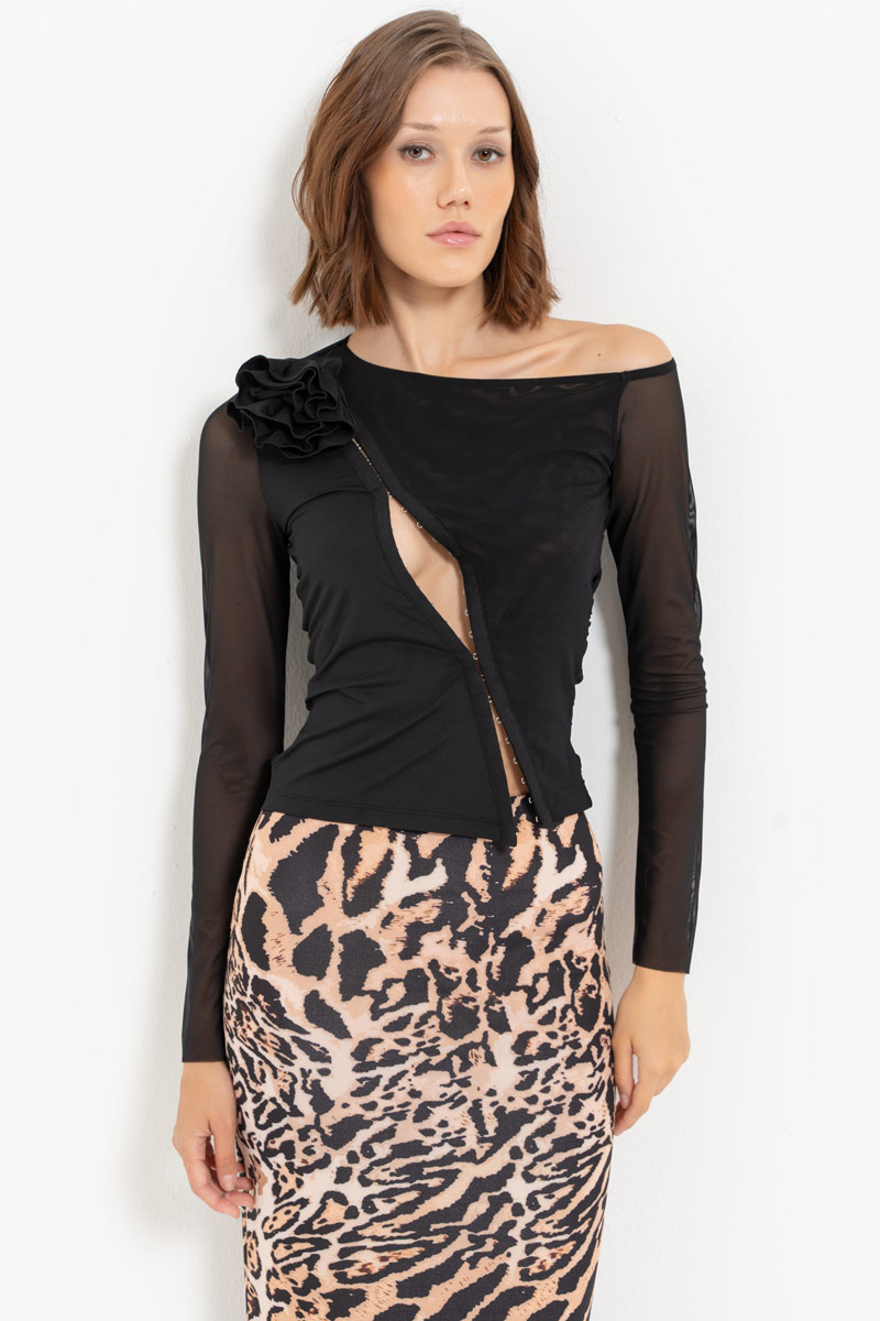 Siyah Gül Detaylı Agraflı Tül Bluz