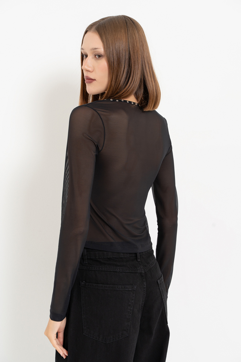 Siyah Kuşgözü Detaylı Tül Bluz