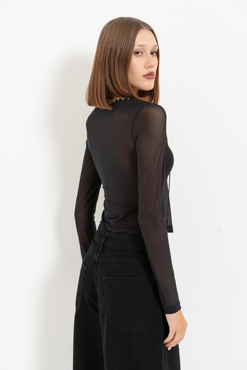 Siyah Kuşgözü Detaylı Tül Bluz