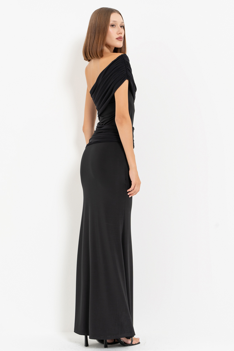 Siyah Tek Omuz Büzgülü Uzun Elbise
