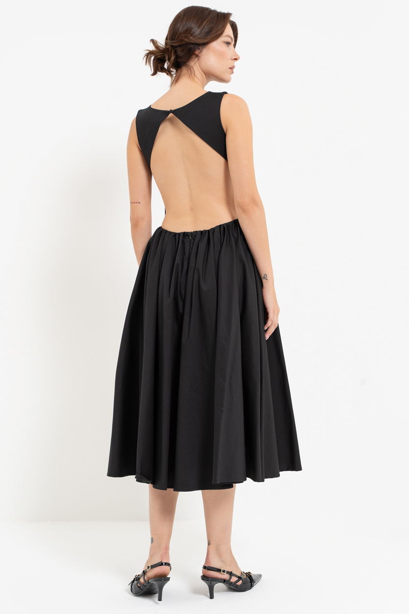 Siyah Sırt Dekolteli Kolsuz Midi Elbise