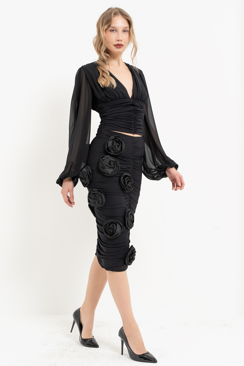 Siyah Gül Detaylı Midi Tül Etek