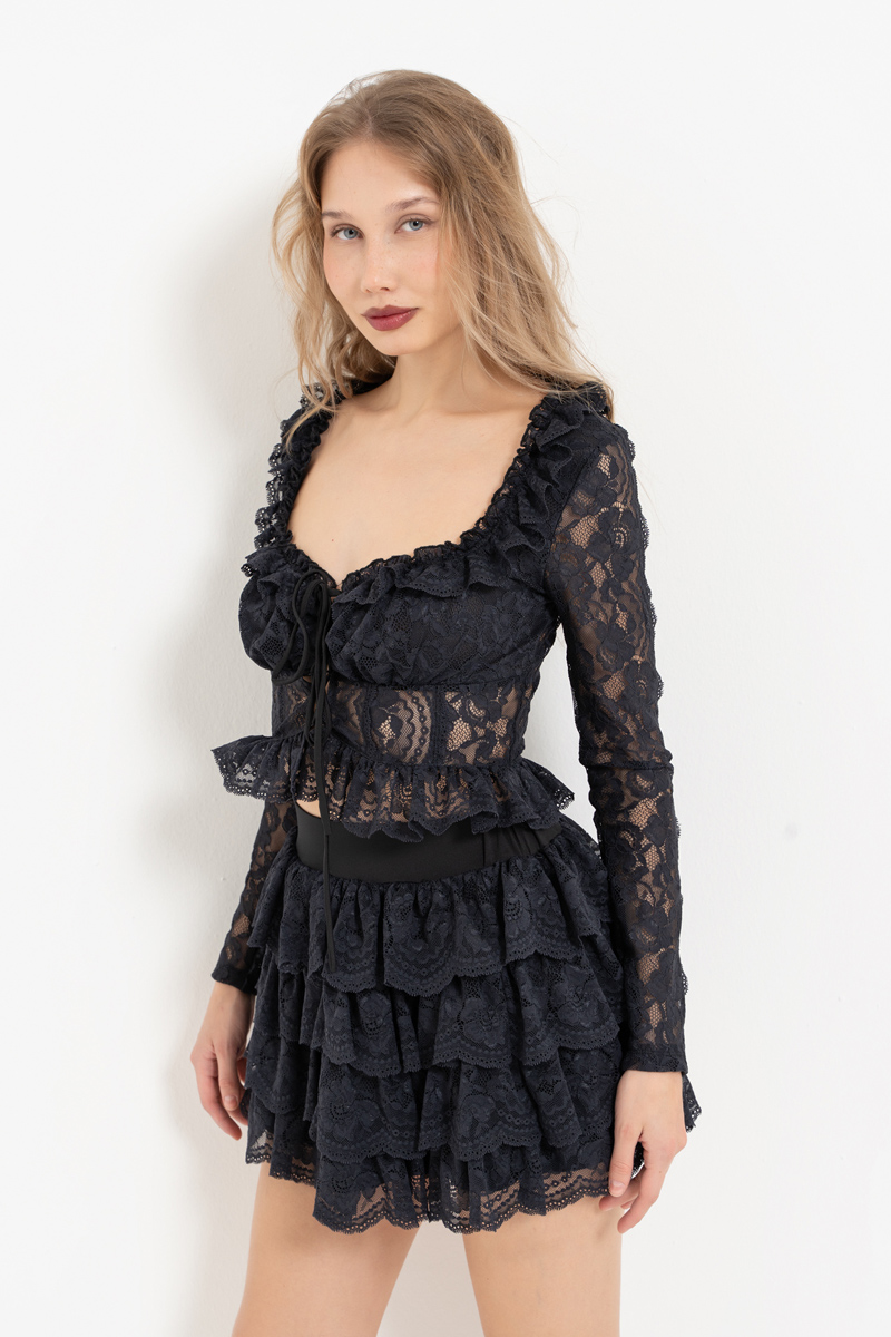 Siyah Önü Çapraz Bağlamalı Dantel Bluz & Mini Etek Takım