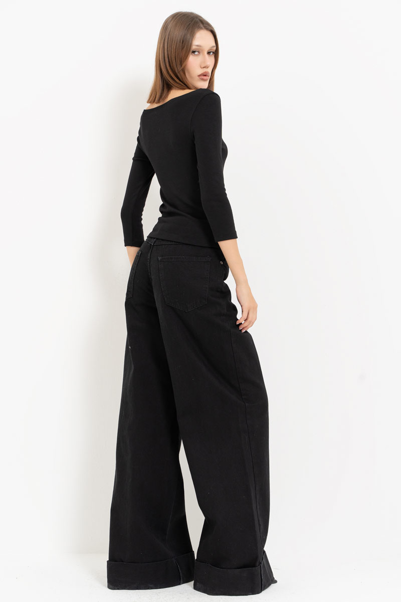 Black Long-Sleeve Boat-Neck Top