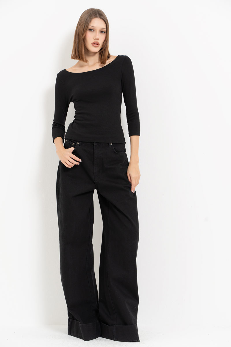 Black Long-Sleeve Boat-Neck Top