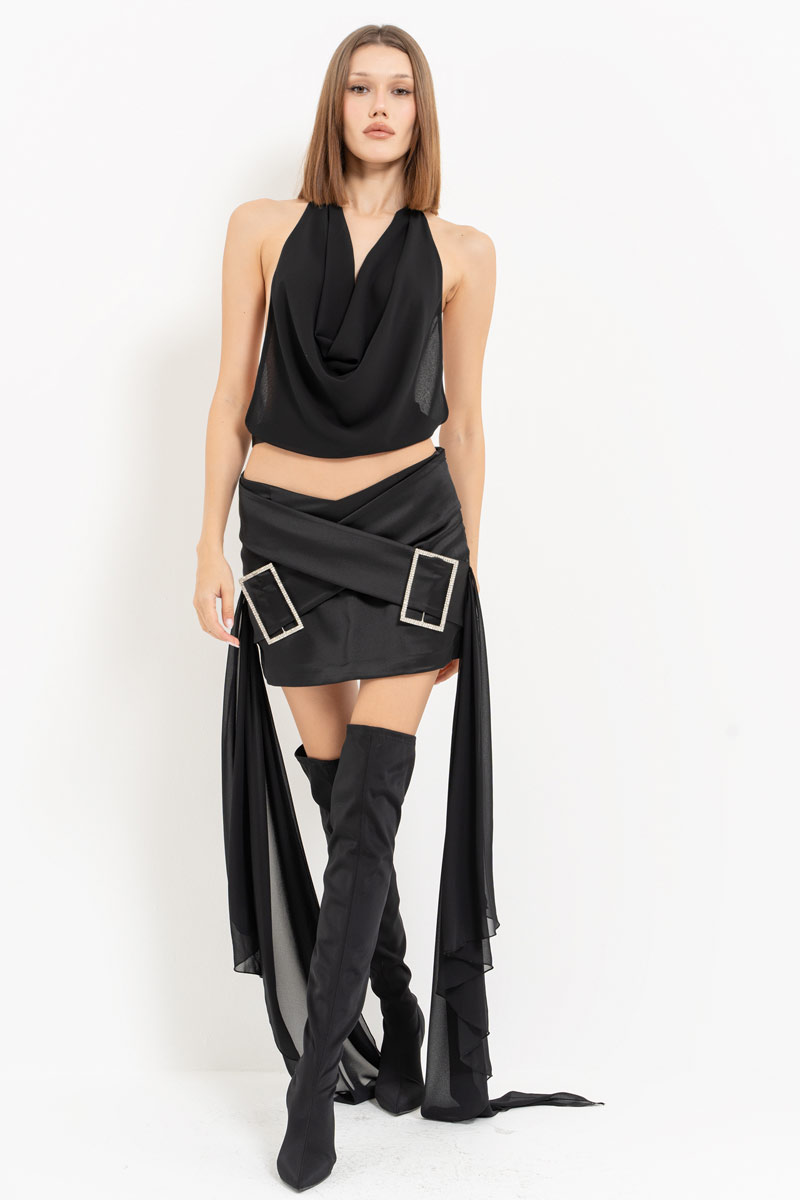 Siyah Degaje Yaka Büstiyer & Taşlı Kemer Tokalı Mini Etek Takım